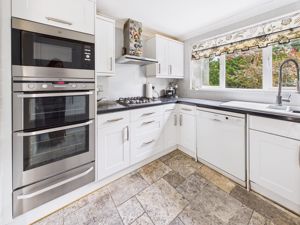 KITCHEN- click for photo gallery